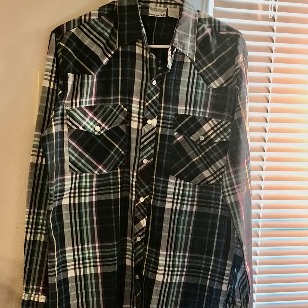 Saddle Brook Western Wear Size M Plaid Long-Sleeved Shirt